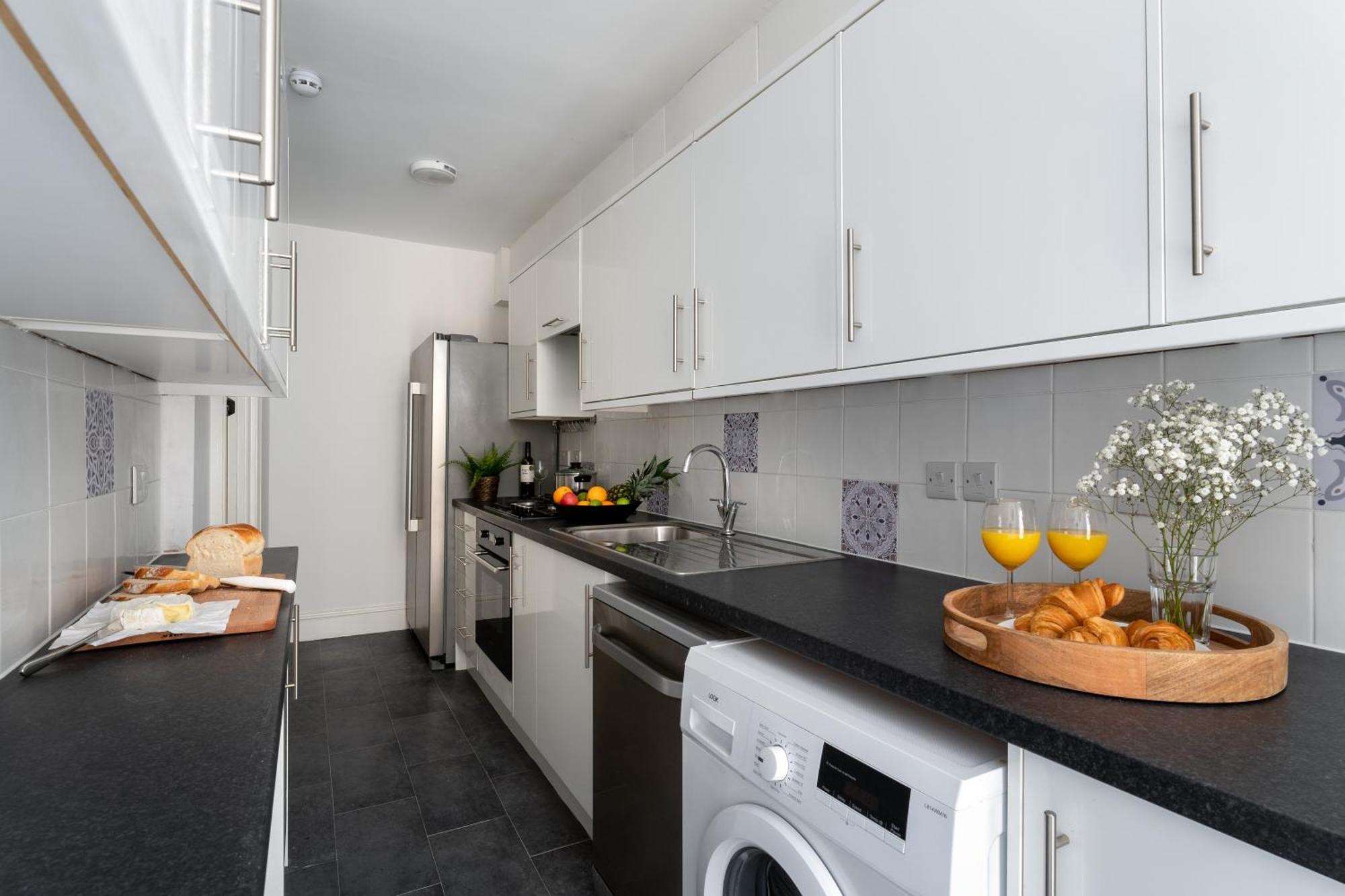 Near Beach, Torquay Heights Modern Apartments, Pet Friendly 部屋 写真